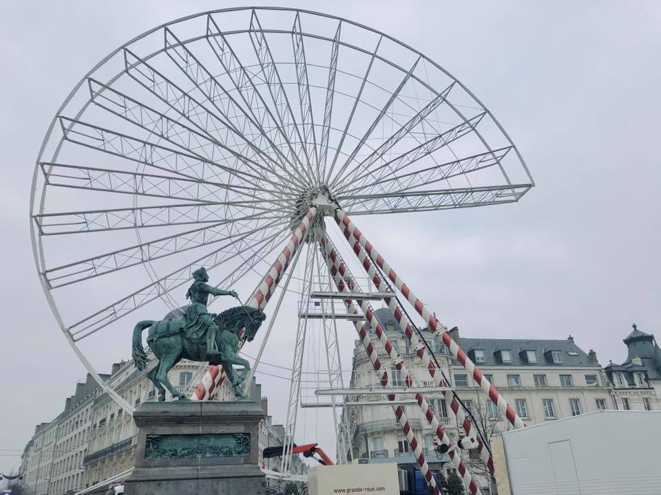 Démontage de la Grande Roue du marché de Noel Orléans