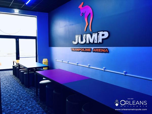 Jump trampoline arena