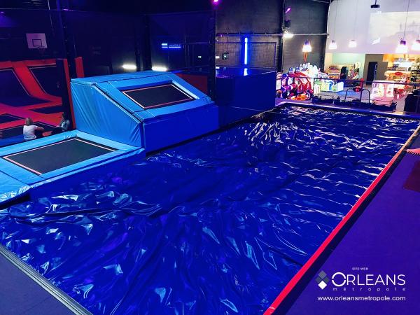 Jump trampoline arena