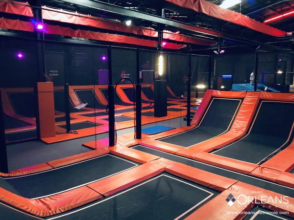 Jump trampoline arena