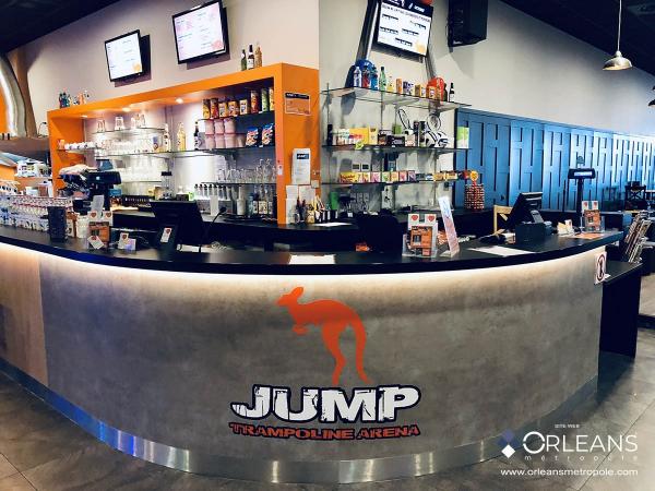 Jump trampoline arena